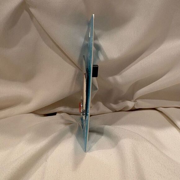 Disney Parks Food-D's Collection Sword & The Stone King Arthur LE 4900 Pin NWT - Picture 5 of 5